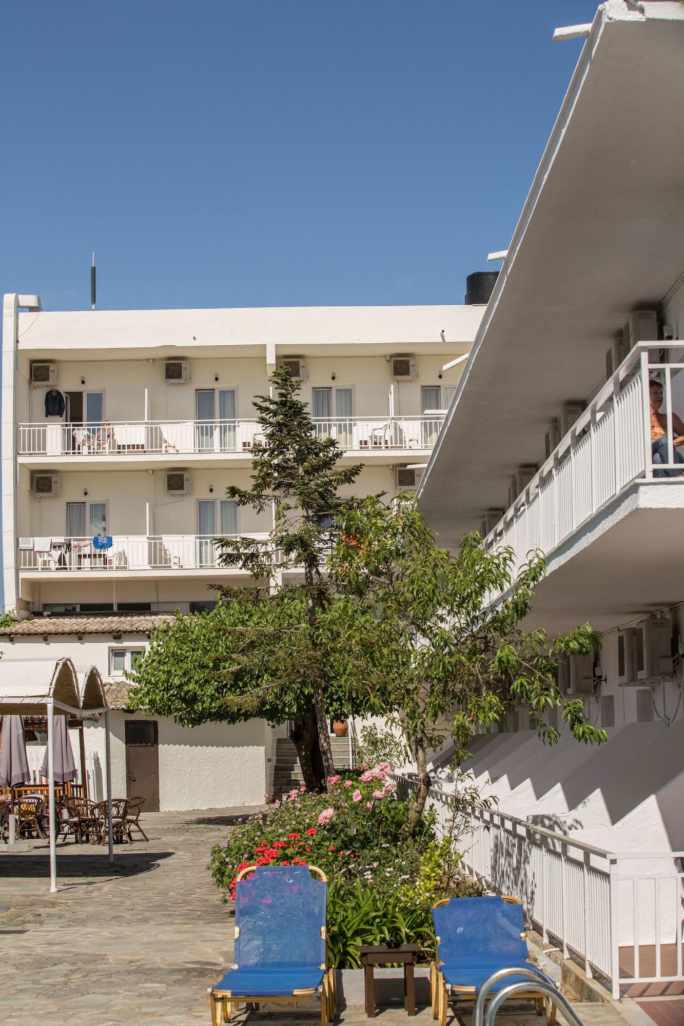 Hotel Popi Star à Gouviá Extérieur photo