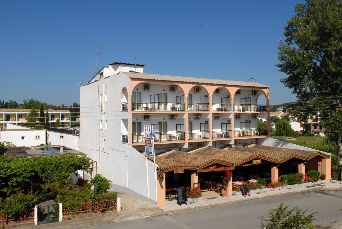 Hotel Popi Star à Gouviá Extérieur photo