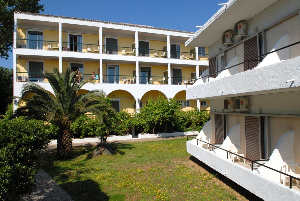 Hotel Popi Star à Gouviá Extérieur photo