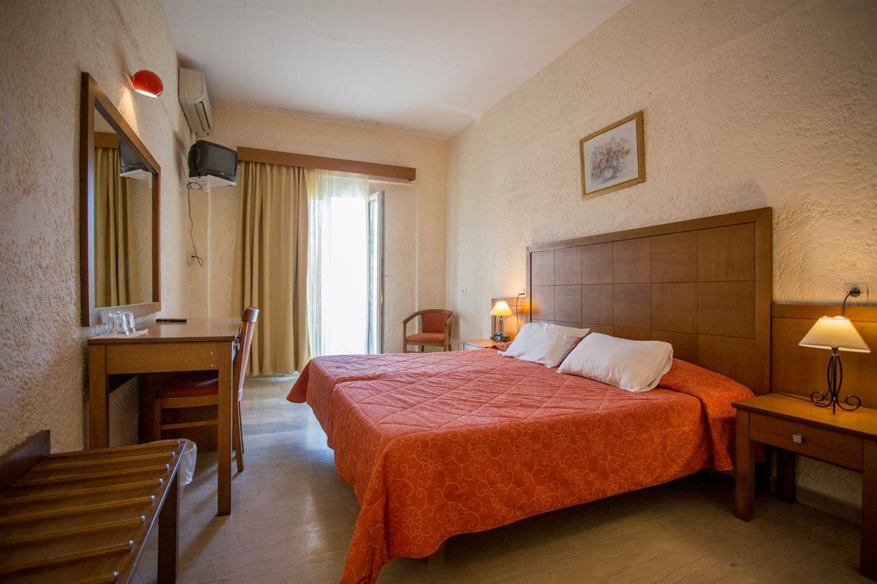 Hotel Popi Star à Gouviá Extérieur photo